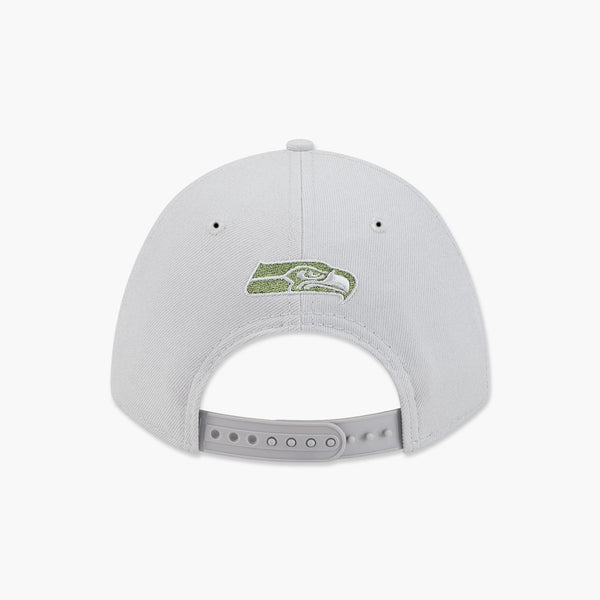 Seattle Seahawks Rivalry M-Crown Navy Text Snapback