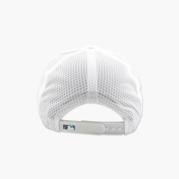 Seattle Mariners 2026 Batting Practice White Apex Trucker Hat