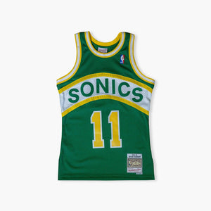 Detlef Schrempf Retro Supersonics Jersey 90s Style Fan Art Poster for Sale  by HarleyAllan